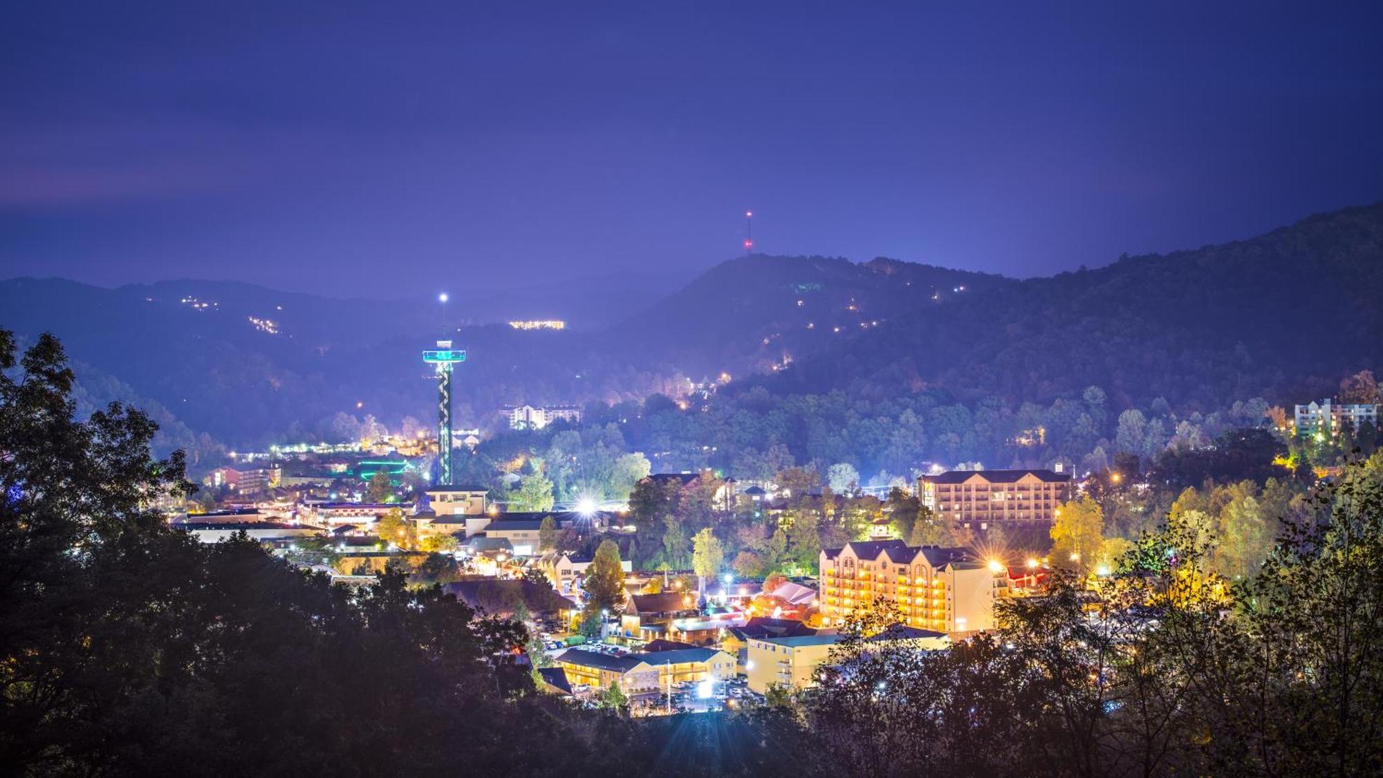 Papa Bear, Hot Tub, Wifi, 1089 Free Tickets Each Paid Day, Dollywood And More Sevierville Dış mekan fotoğraf